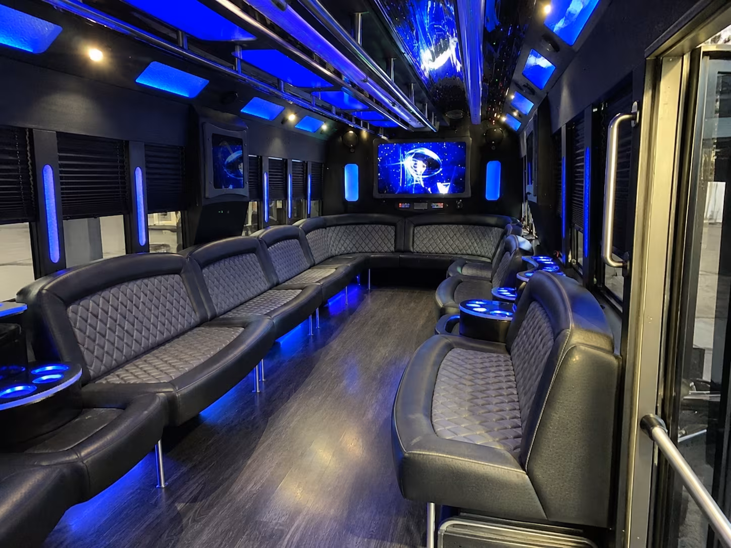 coeur dalene 28 passenger party bus interior