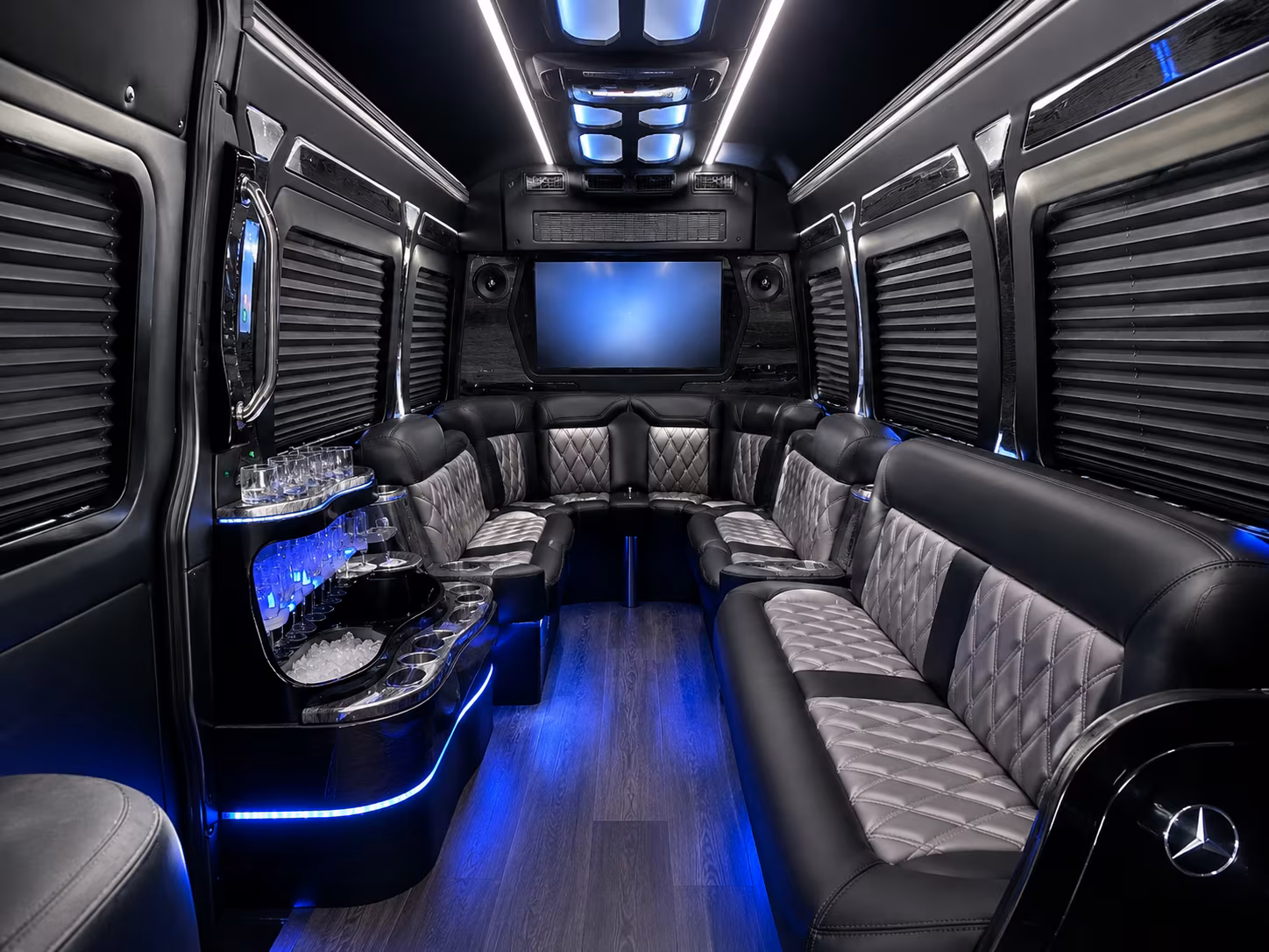 wedding guest shuttles to circling raven and south county venues